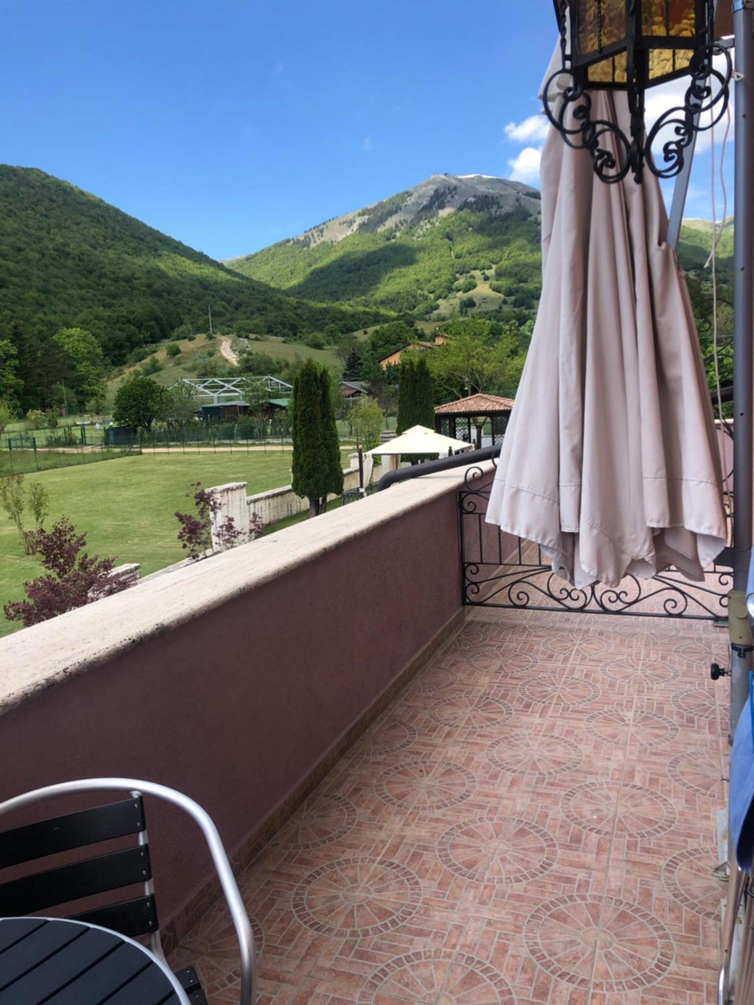 Hotel Bucaneve Pescasseroli Esterno foto
