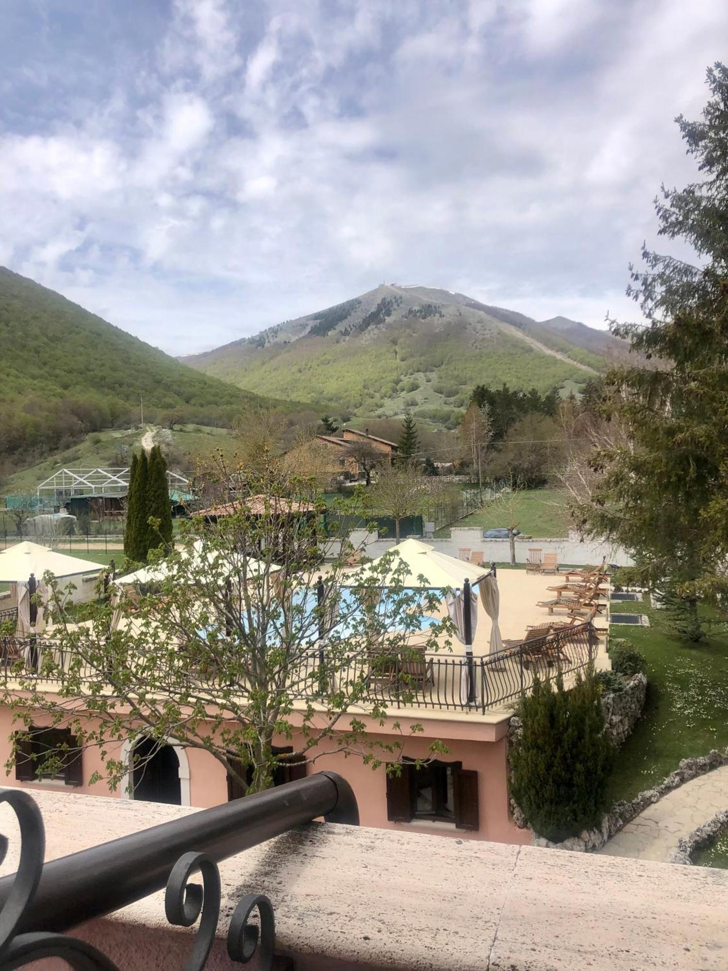 Hotel Bucaneve Pescasseroli Esterno foto