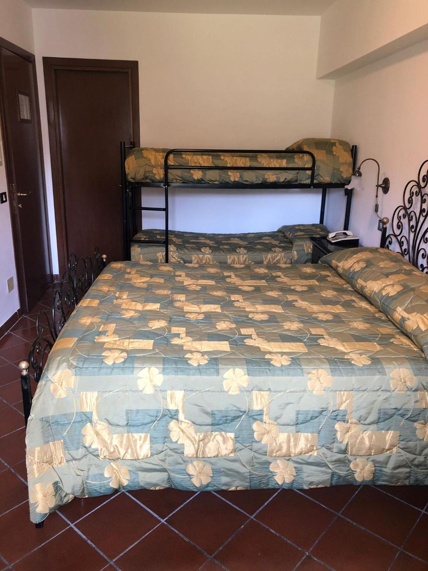 Hotel Bucaneve Pescasseroli Esterno foto